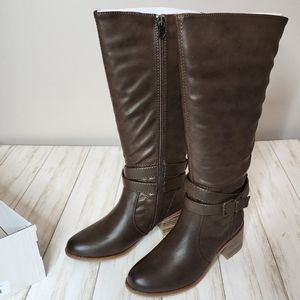 NIB Blowfish Binda Boots